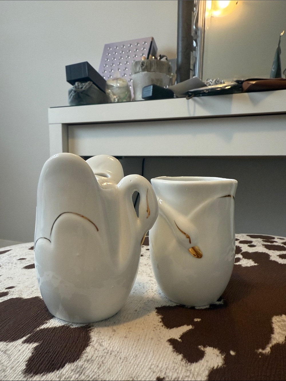 Vintage White Porcelain Swan toothbrush holder and glass